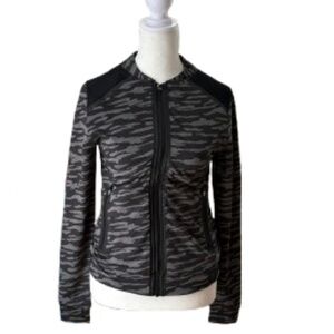 Athleta Camo Print Zip Jacket | Running Workout Jacket Small
